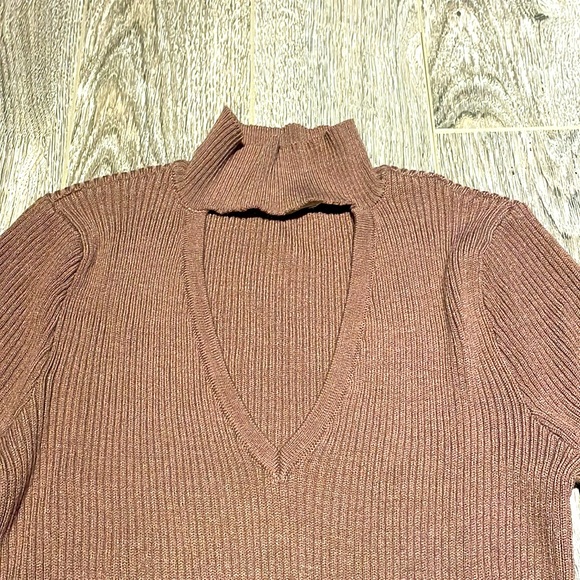 Bluenotes - V Neck Turtlneck - Picture 2 of 3